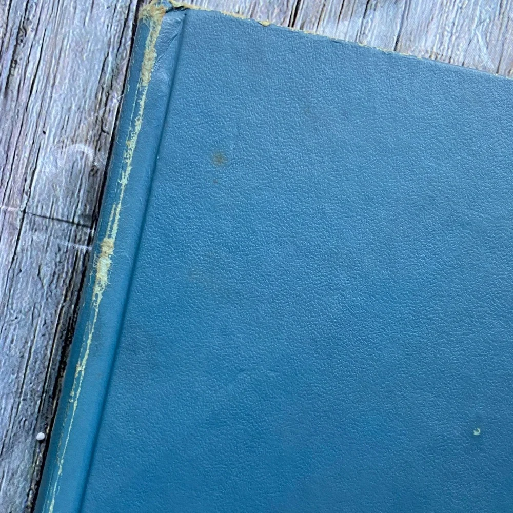Vintage Classic 'Gone with the Wind' Book copyright 1964 (second printing)